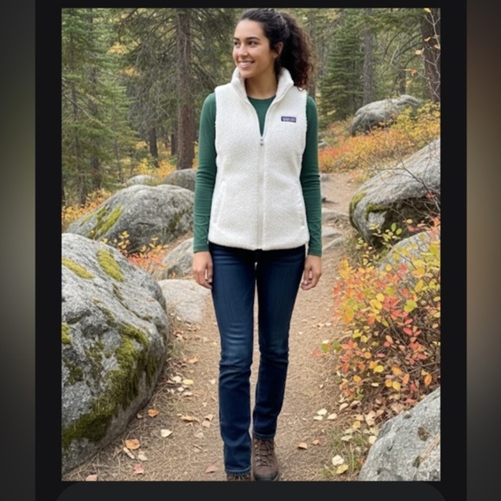 Patagonia White Fleece Vest